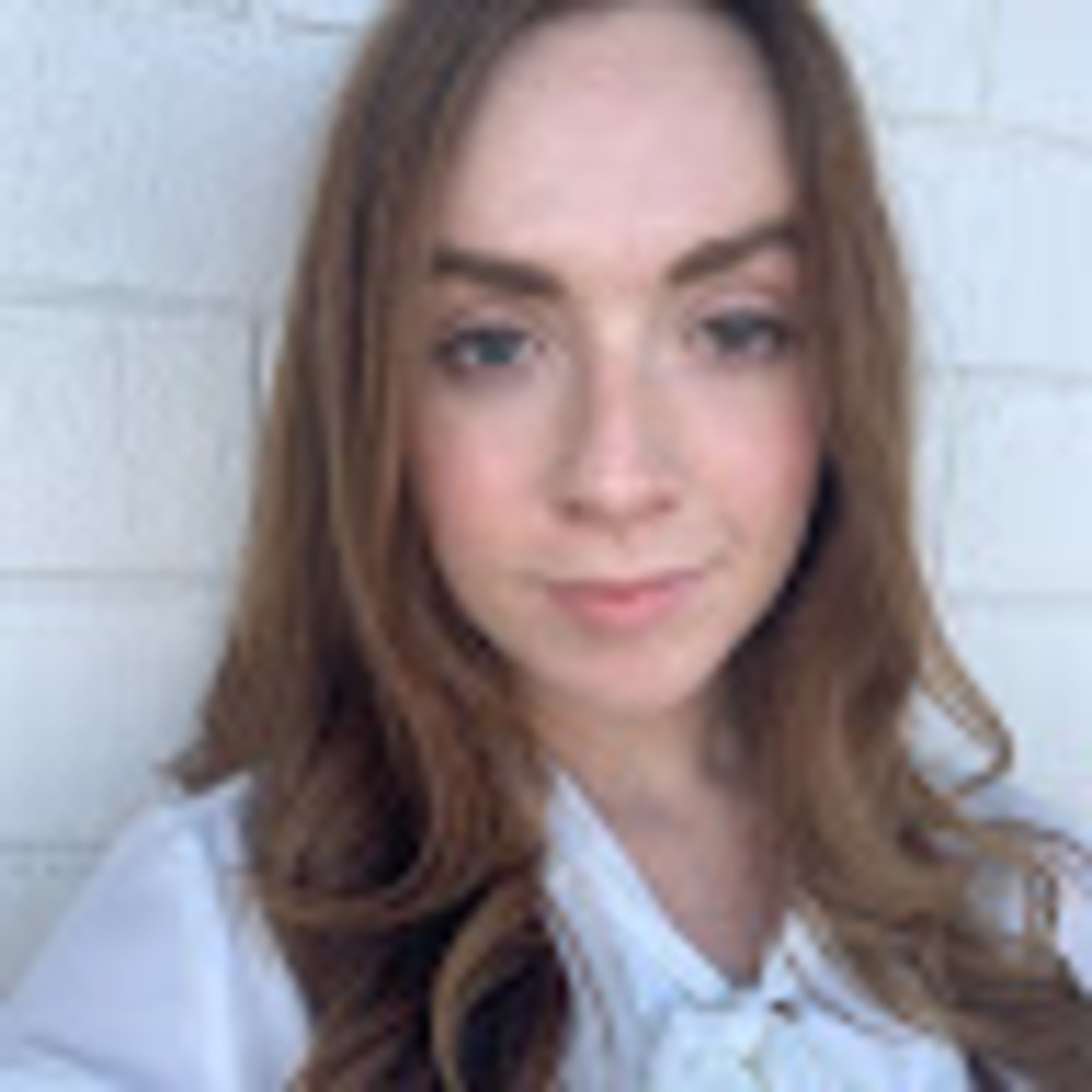 Meet your Posher, Claudia